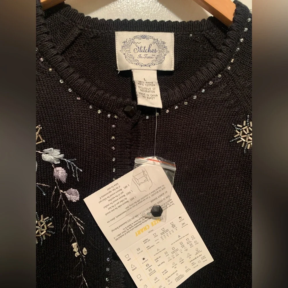 Stitches In Time NWT Black Snowflake Floral Cardigan Size L Beaded Embroidered - Picture 2 of 16